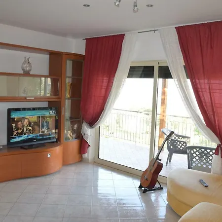 Luna * Badolato Marina